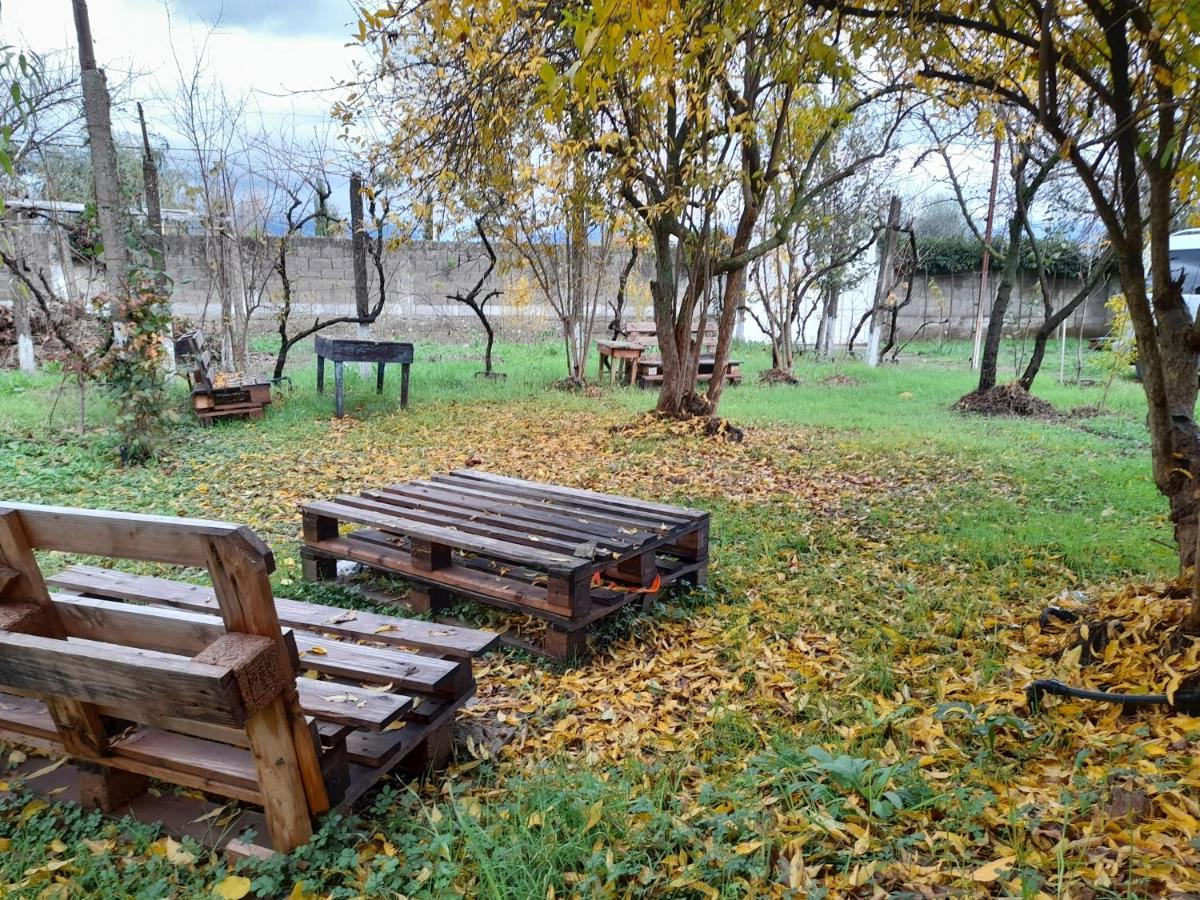 Chateau Sukaj Laknas Bagian luar foto