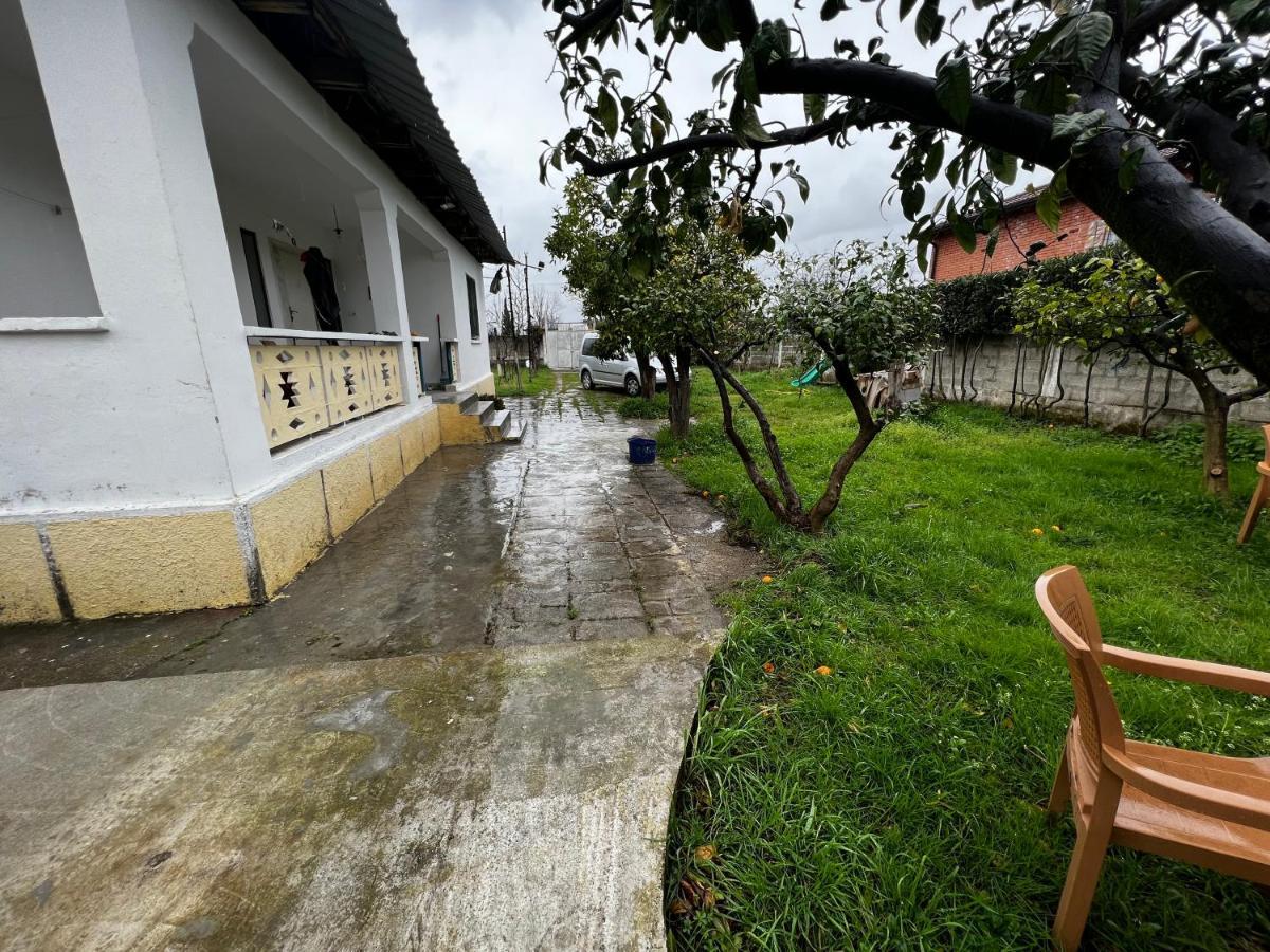 Chateau Sukaj Laknas Bagian luar foto
