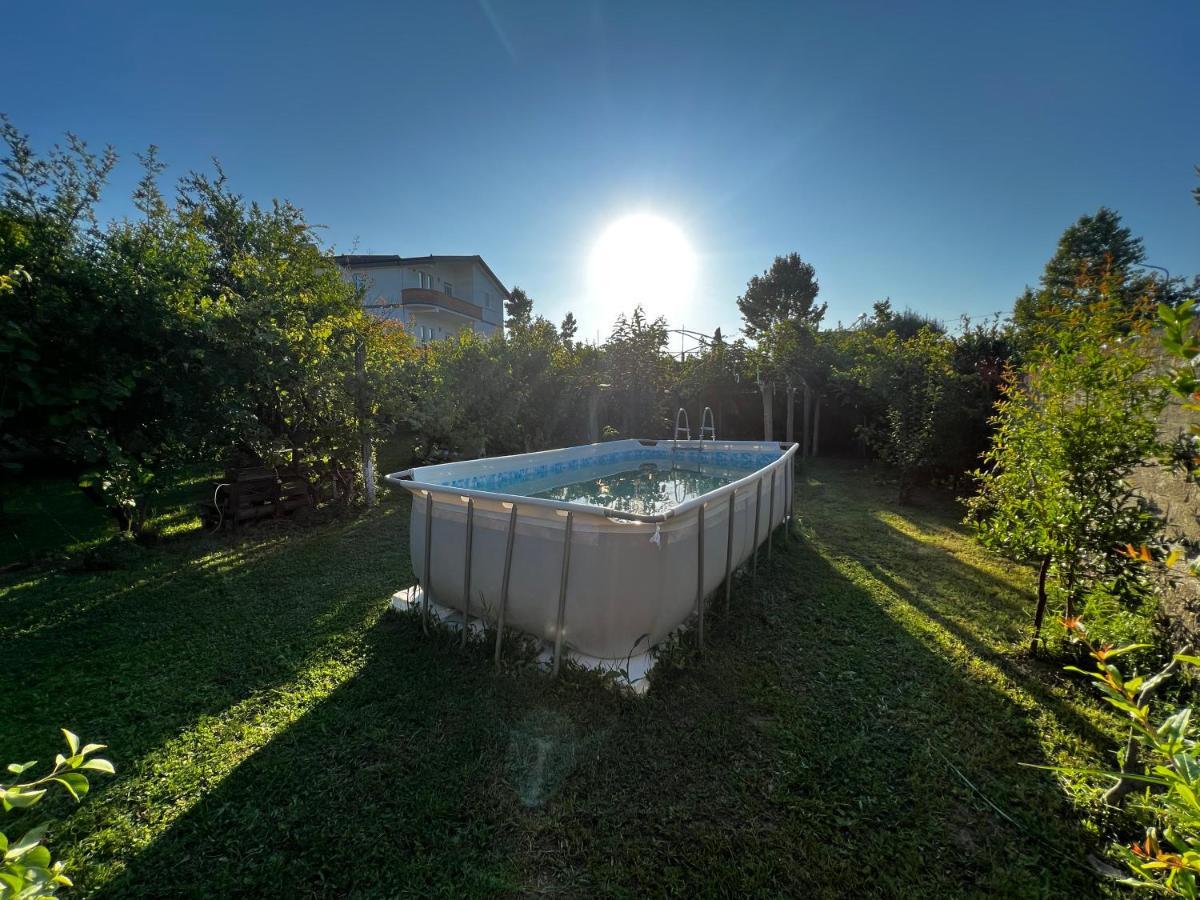 Chateau Sukaj Laknas Bagian luar foto